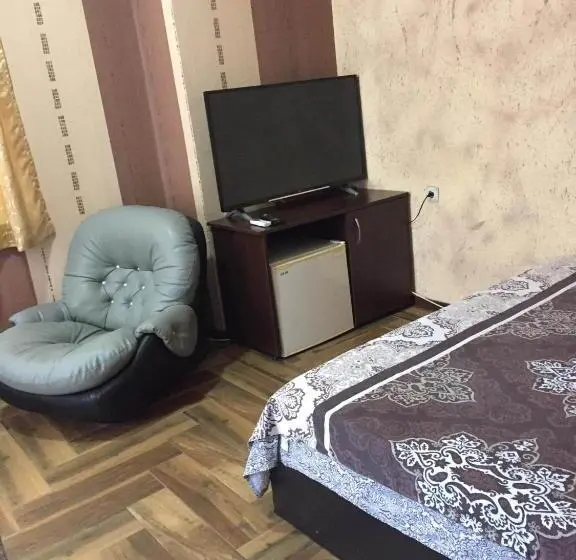 اتاق استاندارد, къща за гости ели