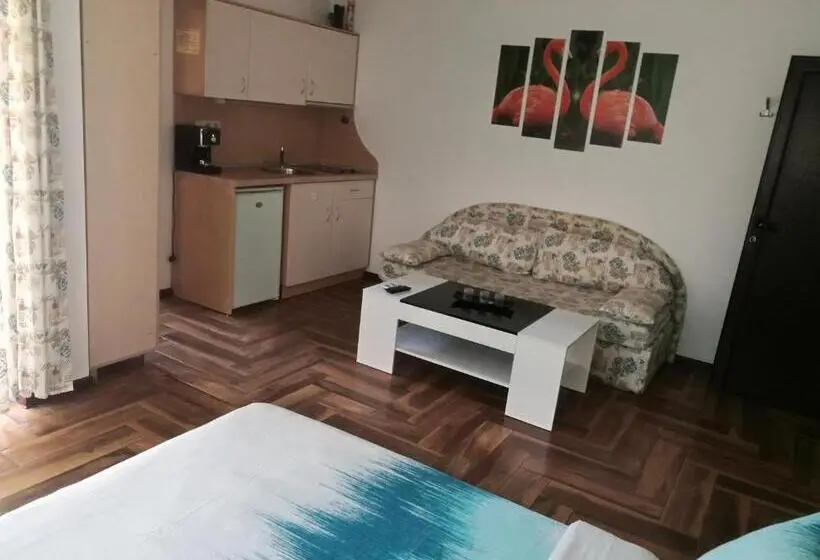 استودیو خانوادگی, къща за гости ели