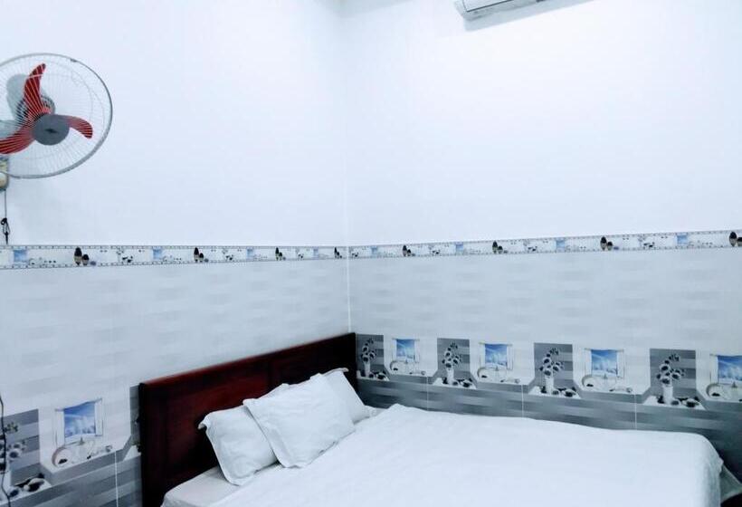 اتاق استاندارد, Nhà Nghỉ Đế Vương