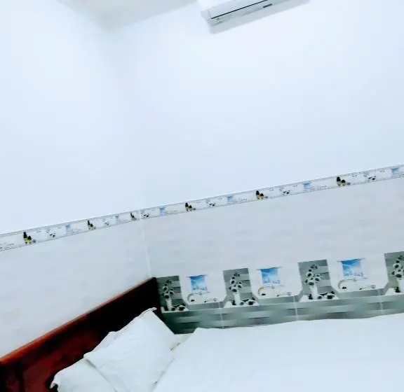 اتاق استاندارد, Nhà Nghỉ Đế Vương