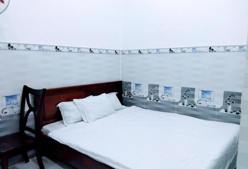 اتاق استاندارد, Nhà Nghỉ Đế Vương