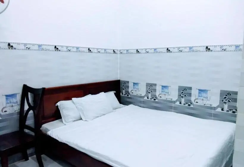 اتاق استاندارد, Nhà Nghỉ Đế Vương