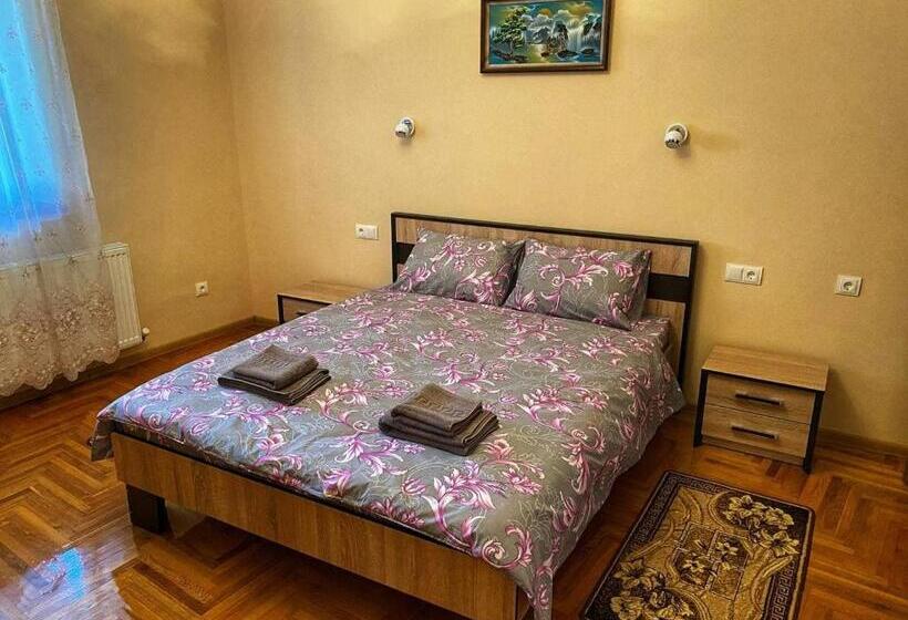 غرفة قياسية, Villa Magda