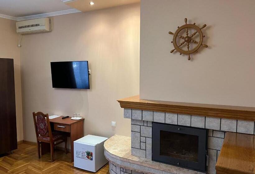 סוויטה, Villa Magda