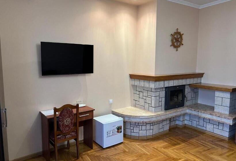 סוויטה, Villa Magda