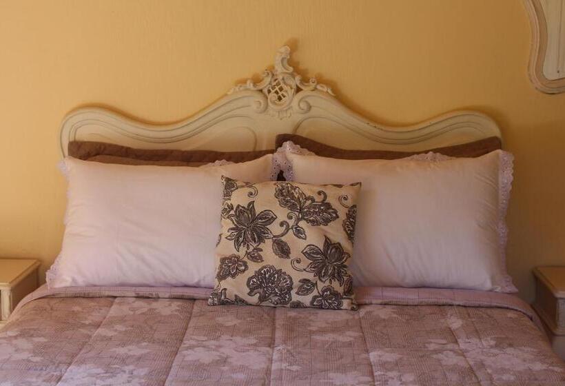 可观山景的小型套房, Pousada Vilarejo Das Oliveiras