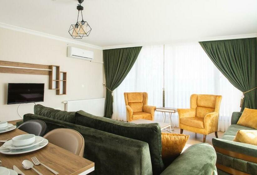 デラックスの４人部屋, Emin Residence