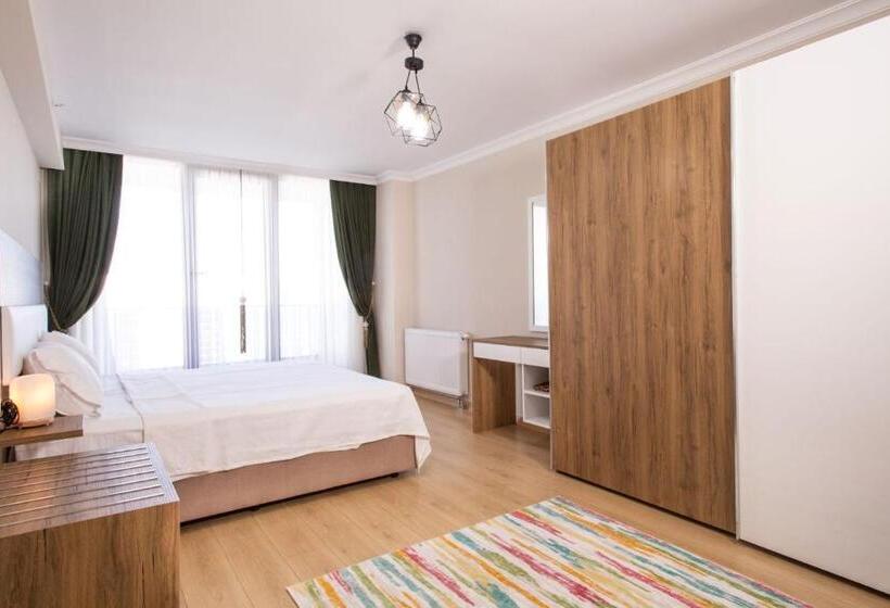 デラックスの４人部屋, Emin Residence