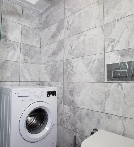 スイート（家族用）, Emin Residence