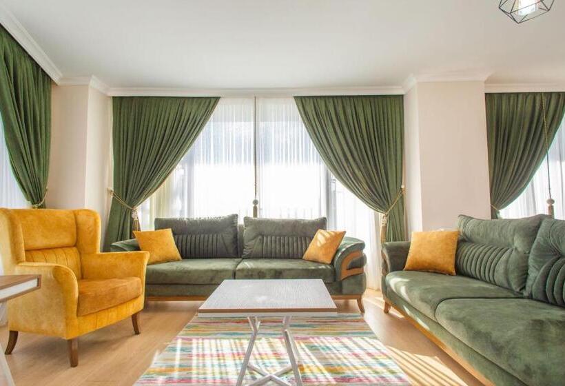 スイート（家族用）, Emin Residence