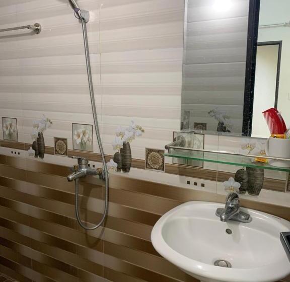 اتاق استاندارد با بالکن, Cat Ba Rustic Homestay