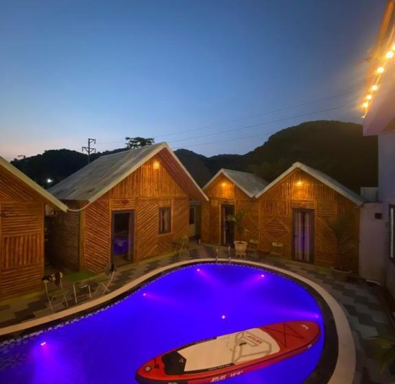 اتاق لوکس خانوادگی, Cat Ba Rustic Homestay