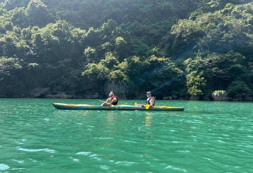 اتاق لوکس خانوادگی, Cat Ba Rustic Homestay