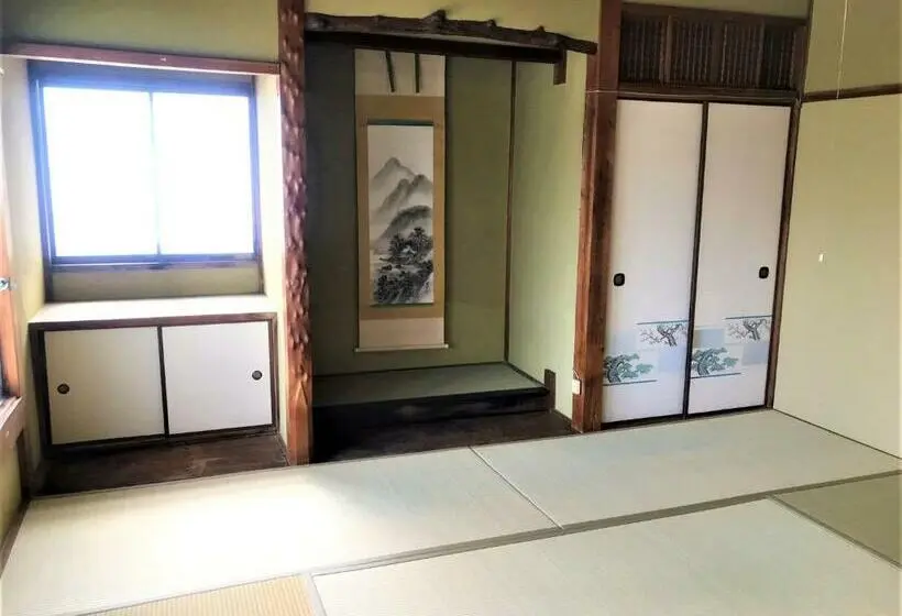 スタンダードルーム, ゲストハウス三軒家