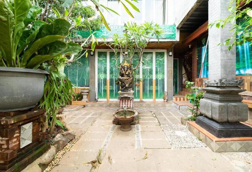 エコノミーシングルルーム, Koolkost Near University Of Indonesia