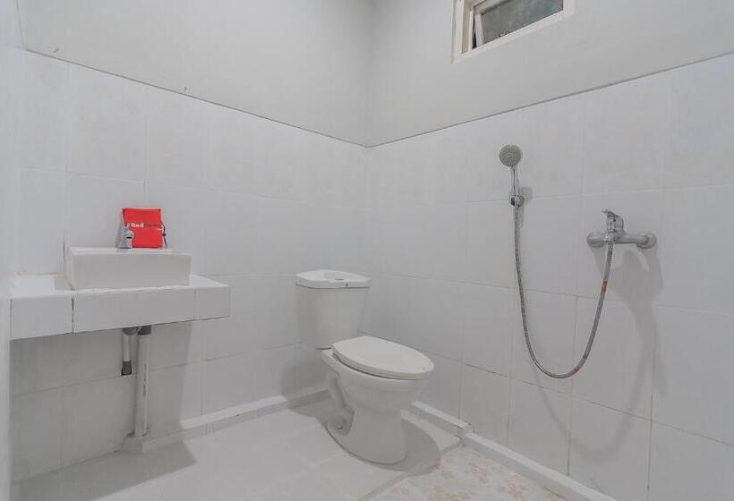 Семейный Номер, Reddoorz Plus At Bukit Cinta Street Balikpapan
