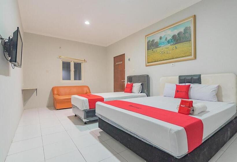 Семейный Номер, Reddoorz Plus At Bukit Cinta Street Balikpapan