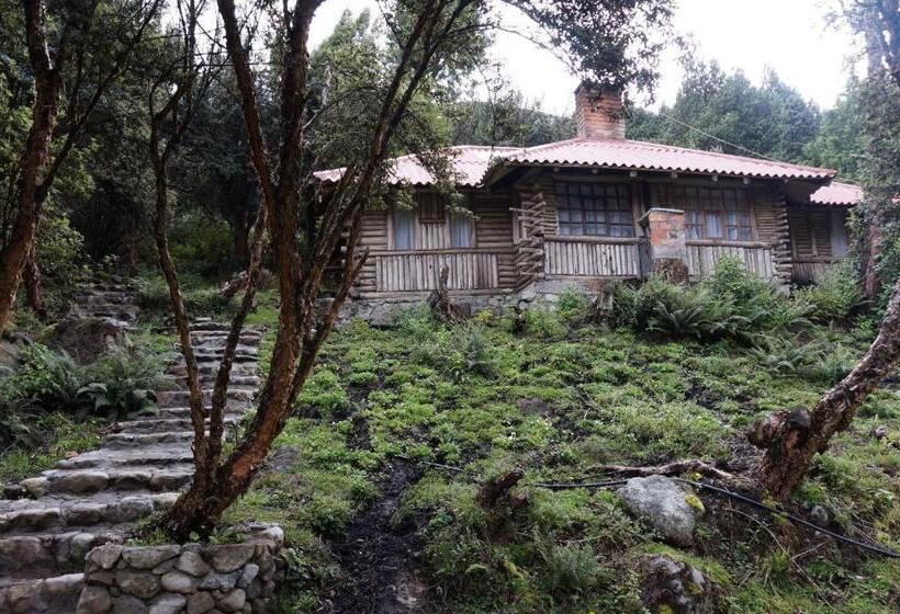 بنجلو قياسى, Hostería Cabañas Del Pescador