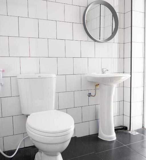 اتاق استاندارد, Studio 41 Salayasai4