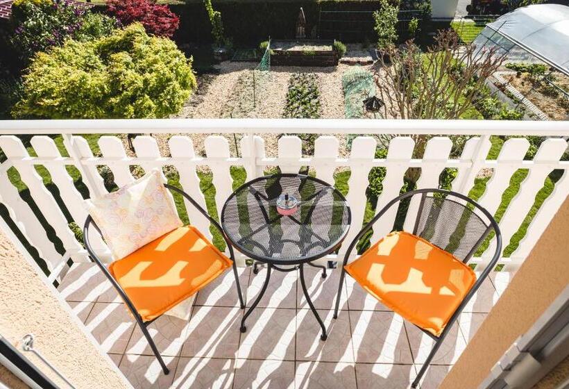 חדר דלוקס עם מרפסת, B&b Mon Rêve, Petit Déjeuner Bio, Jacuzzi