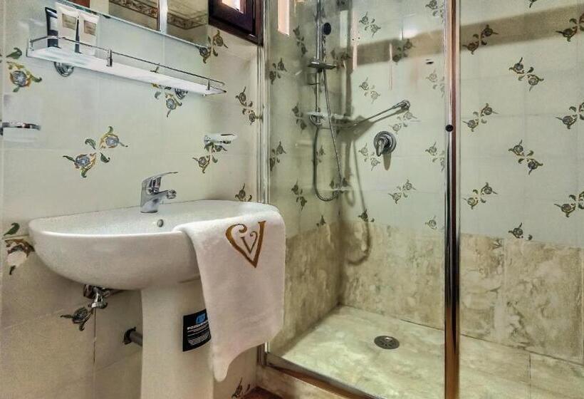 Люкс Deluxe Вид на Море, Villa Valdroni