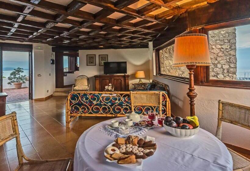 جناح ديلوكس مطل على البحر, Villa Valdroni