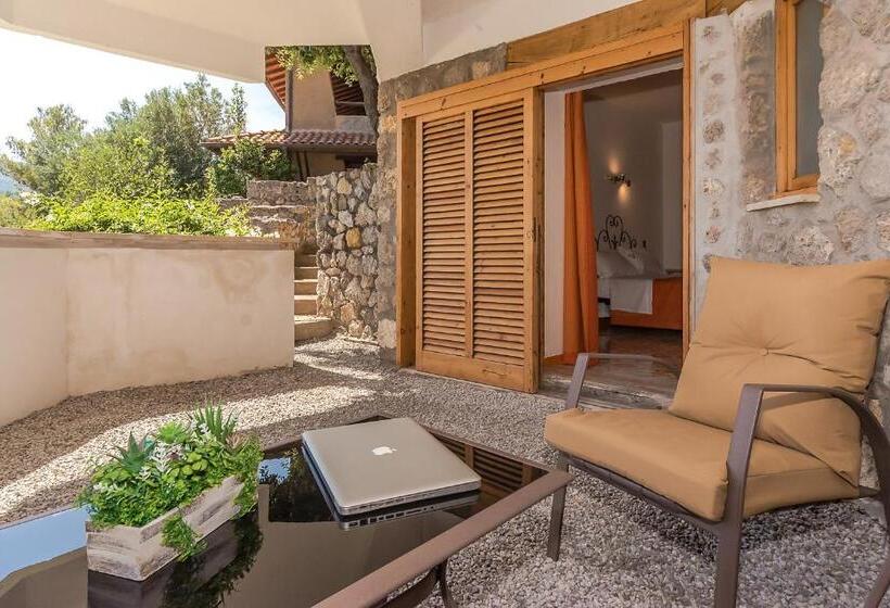 غرفة قياسية مطلّة علي البحر مزوَّدة بشُرفة, Villa Valdroni