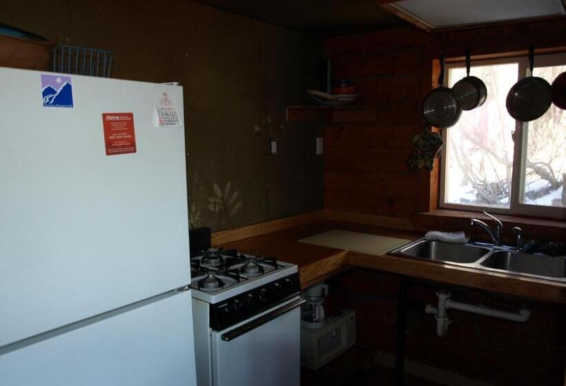 شقة غرفة واحدة ذات إطلالة, Brown Bear Saloon & Motel