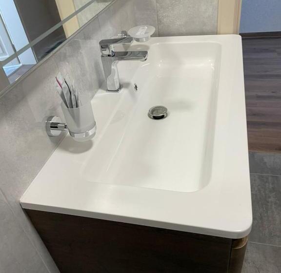 スイート, Dvir Litynskyi