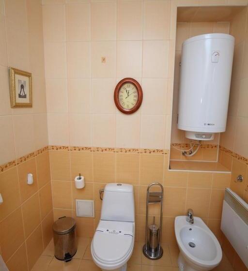 套房, Medzhybozhskiy Zamok