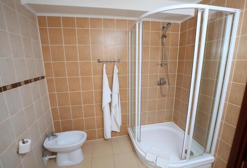 高级大房间, Medzhybozhskiy Zamok