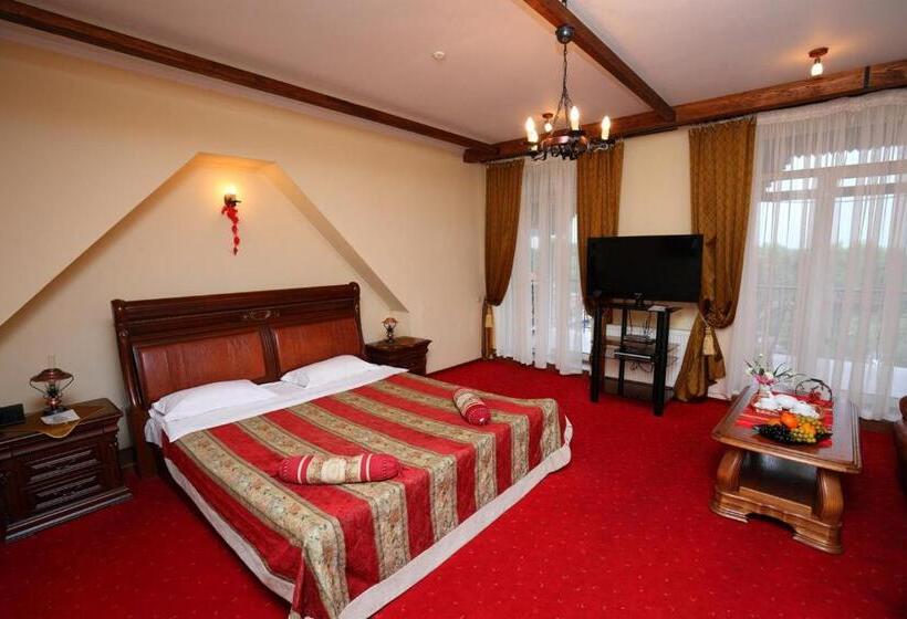 带阳台套房, Medzhybozhskiy Zamok