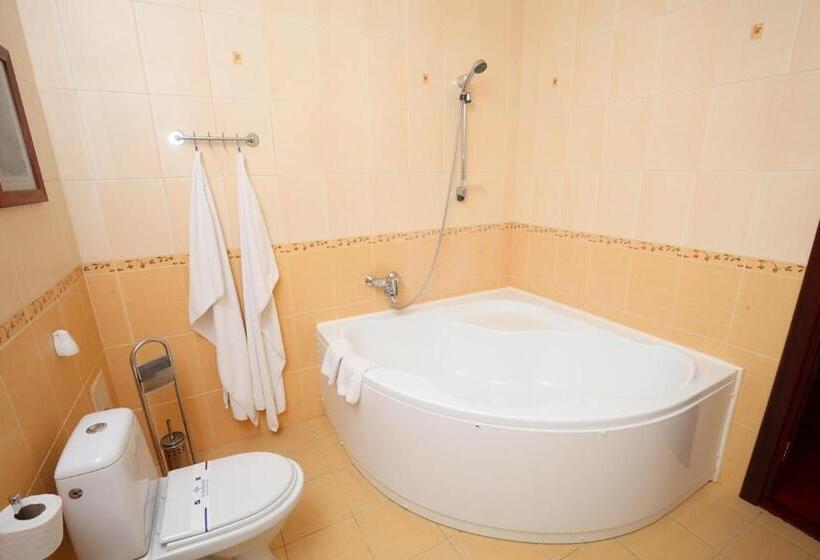 带阳台套房, Medzhybozhskiy Zamok