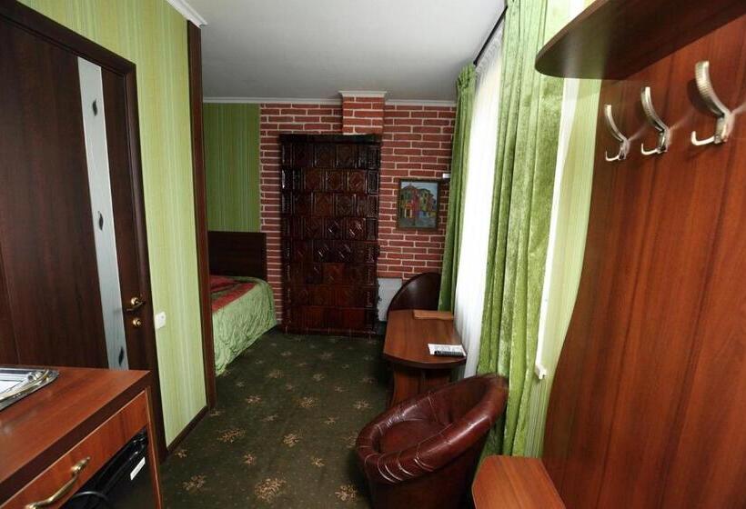 标准间, Medzhybozhskiy Zamok