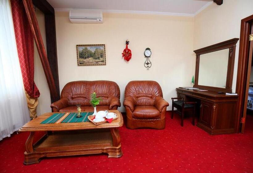 套房, Medzhybozhskiy Zamok