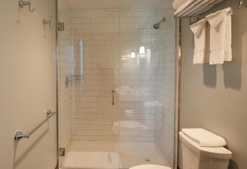 Номер Deluxe Кровать Кинг, The Groton Inn