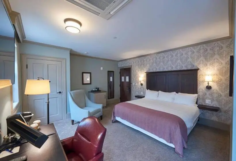 身障者適用キングサイズベッドルーム, The Groton Inn