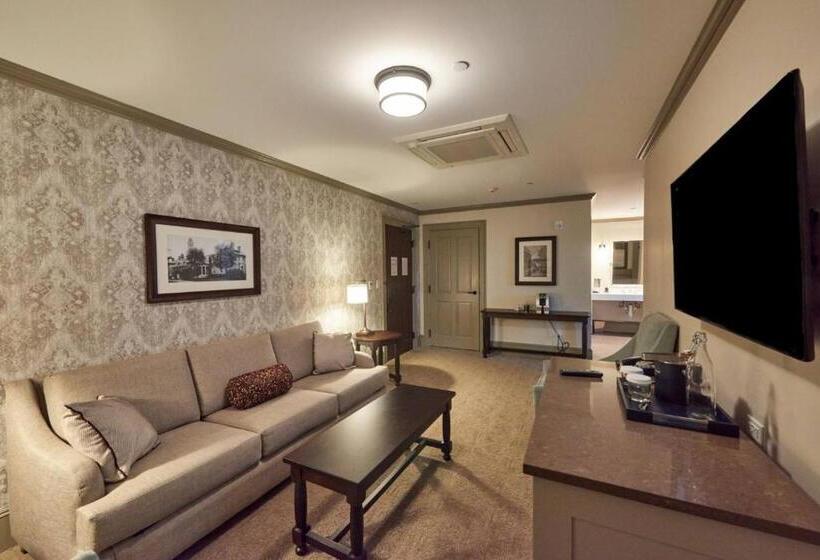 إستوديو قياسى, The Groton Inn