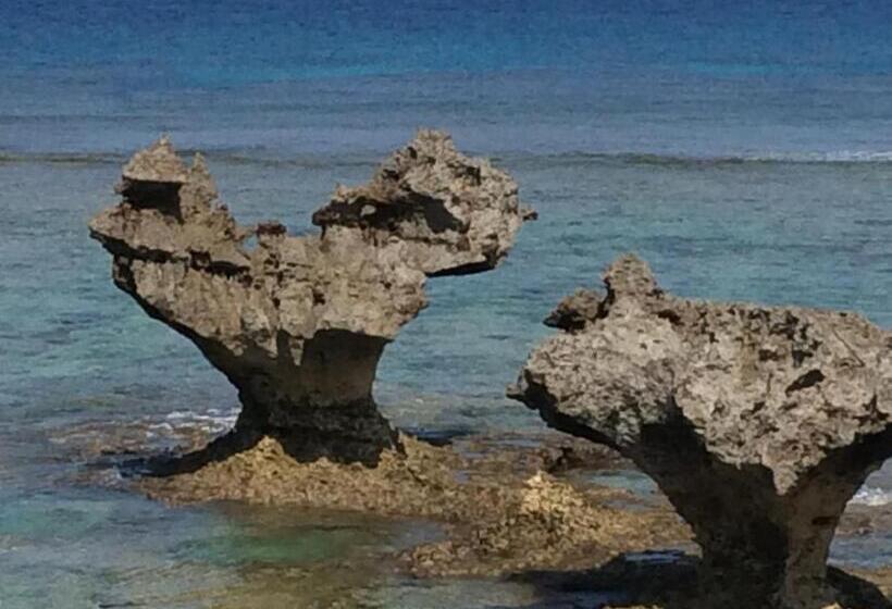 Aile Odası, 東のオズ