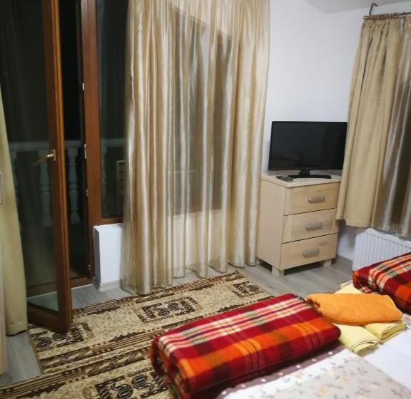 Standard Quadruple Room, Bayrakova Guest House