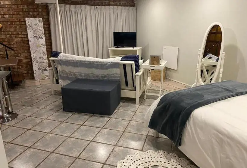 デラックススタジオ, Glenelg Road Guesthouse
