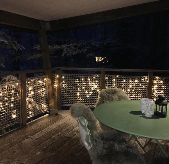 Семейный Номер, Les Cabanes Du Mont