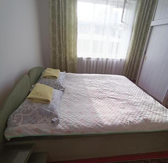 اتاق اکونومی, Meerim Guest House