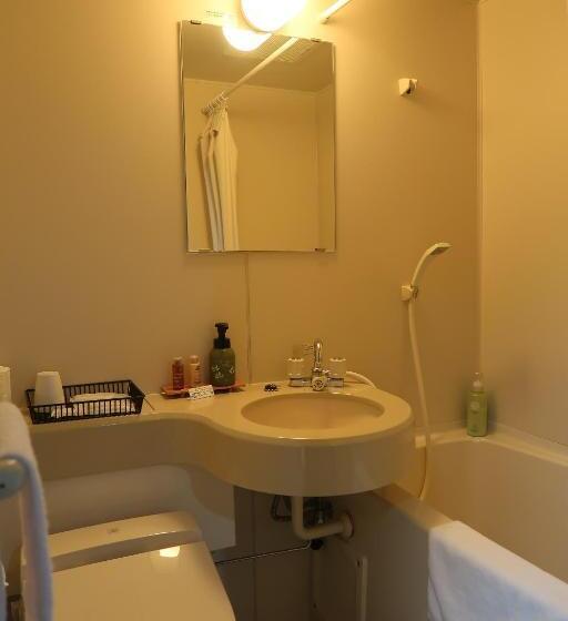 חדר משפחתי נוף לגינה, Qraud Tosawashi Kougeimura