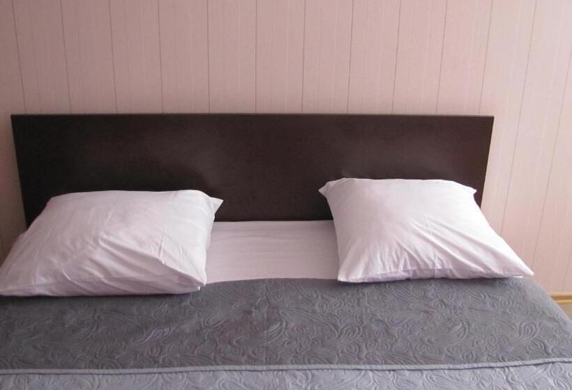 غرفة عائلية, Mini Hotel Leon