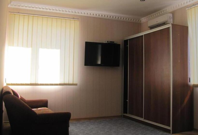 غرفة عائلية, Mini Hotel Leon