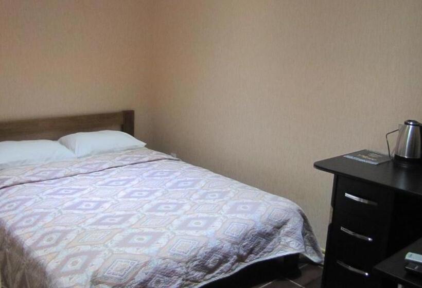 غرفة إقتصادية, Mini Hotel Leon