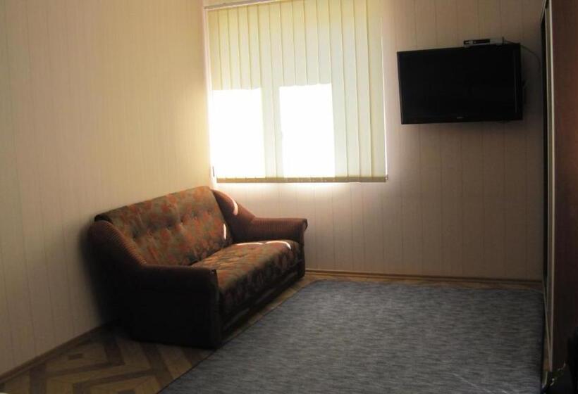 غرفة عائلية, Mini Hotel Leon