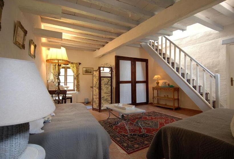 חדר משפחתי, Château Du Max