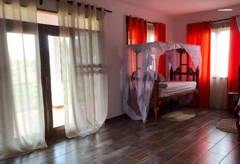 Стандартный Номер Кровать Кинг, Emerald Bay Resort